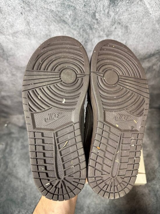 Size 5.5 | Jordan 1 Travis Scott With Box | Pre-Owned main image 10